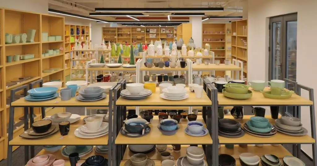 Ceramic Sourcing in Yiwu: Tableware Display